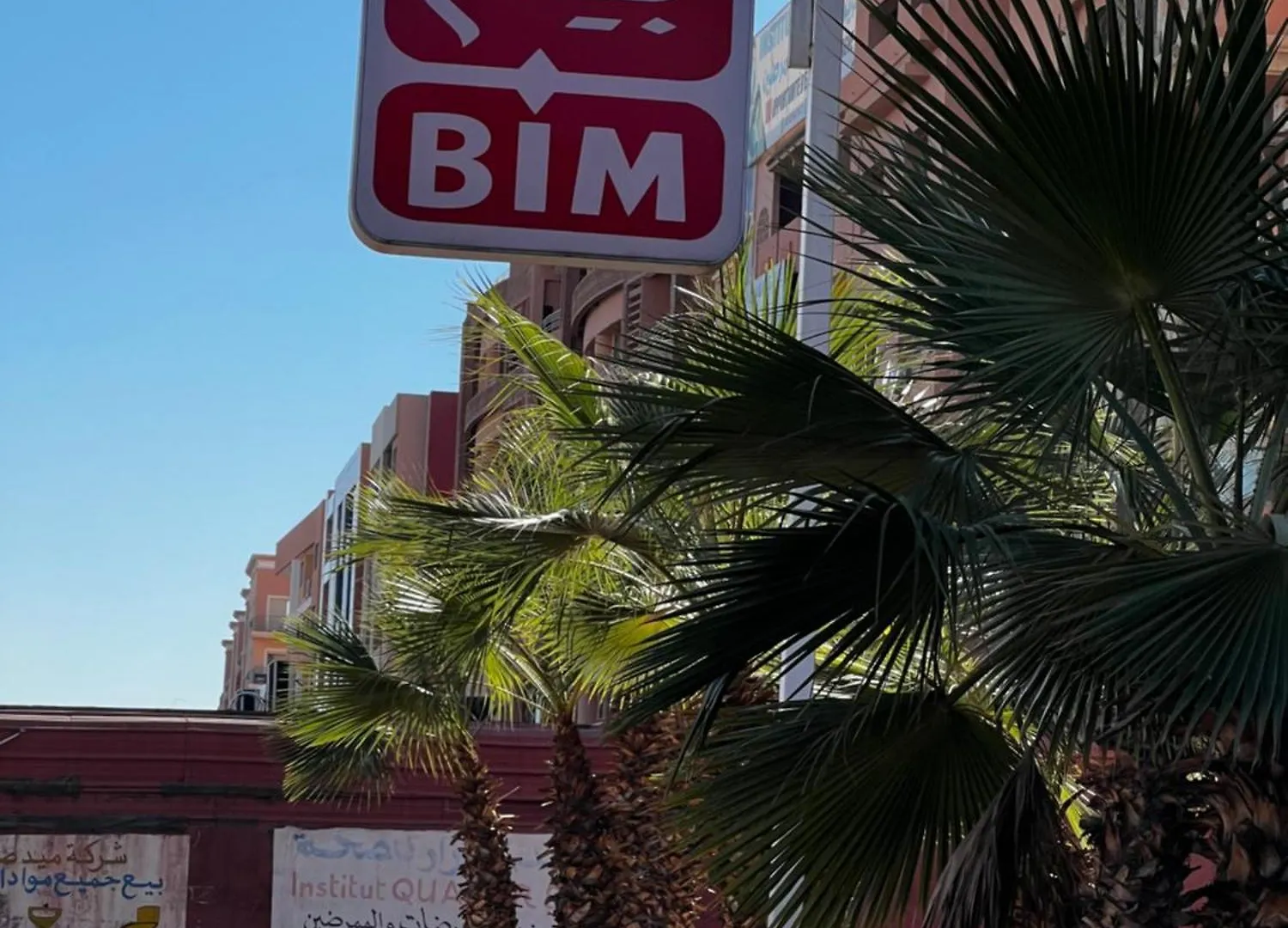 Beautiful, Great Equipped 122 M Holiday Apartment Near Majorelle Garden And Gueliz With Pool Views And A Large Balcony And Terrace Marrakesh Marruecos