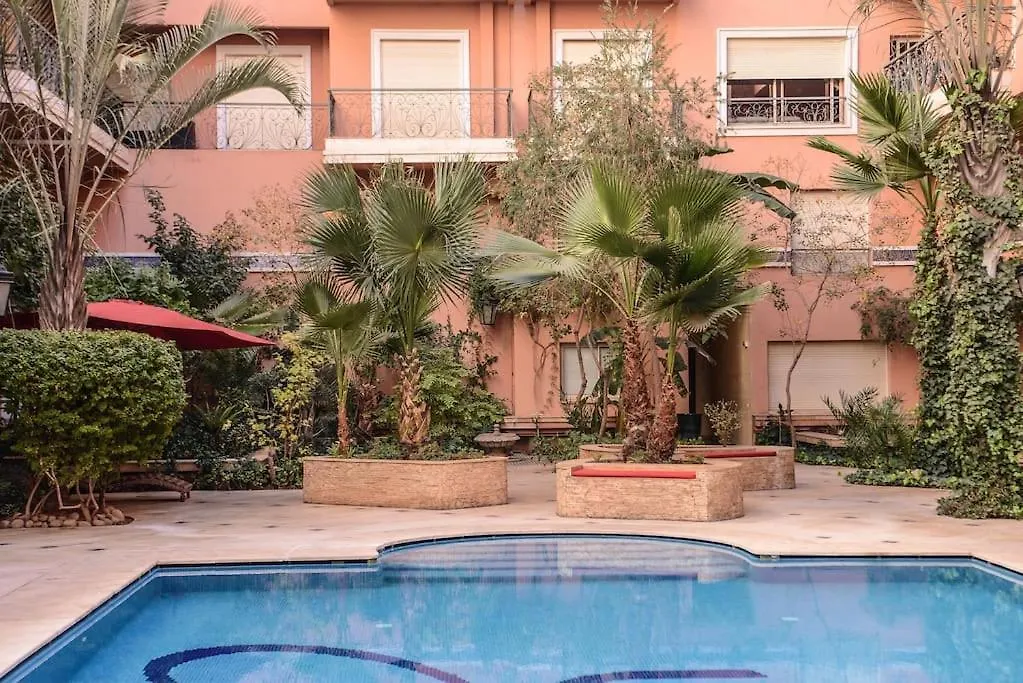 Beautiful, Great Equipped 122 M Holiday Apartment Near Majorelle Garden And Gueliz With Pool Views And A Large Balcony And Terrace マラケシュ