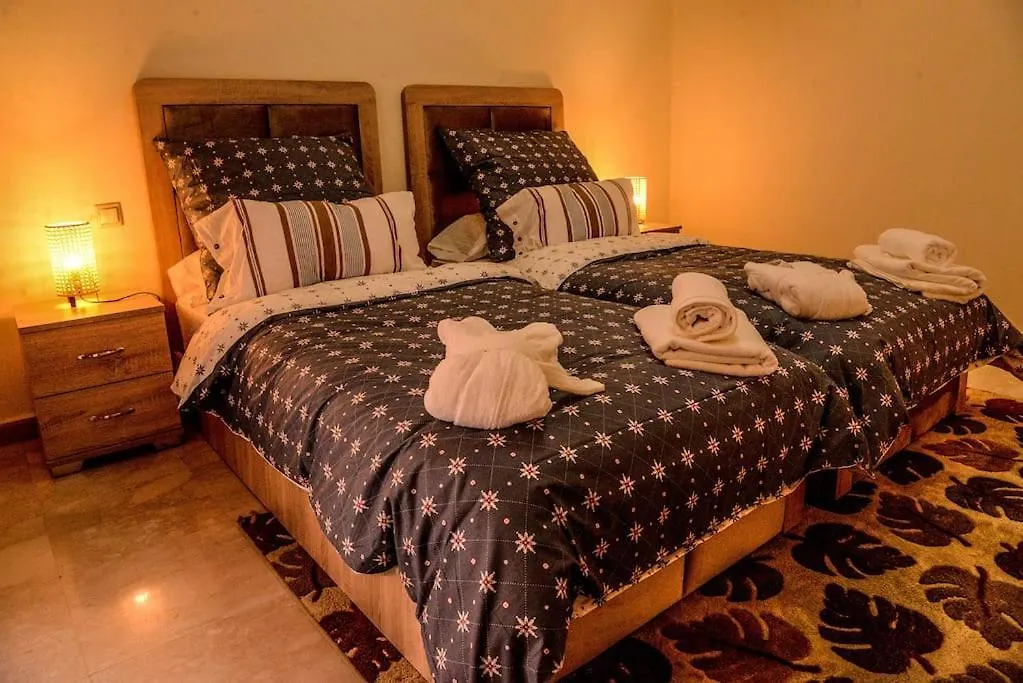 Beautiful, Great Equipped 122 M Holiday Apartment Near Majorelle Garden And Gueliz With Pool Views And A Large Balcony And Terrace マラケシュ