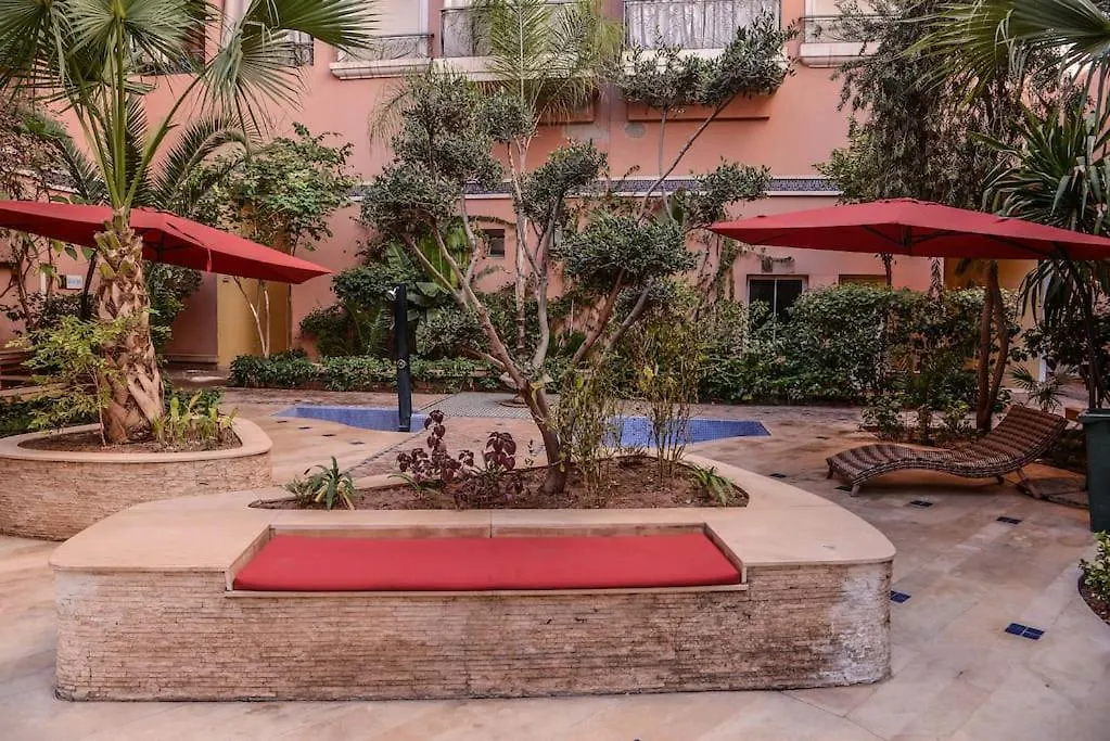 Beautiful, Great Equipped 122 M Holiday Apartment Near Majorelle Garden And Gueliz With Pool Views And A Large Balcony And Terrace マラケシュ モロッコ