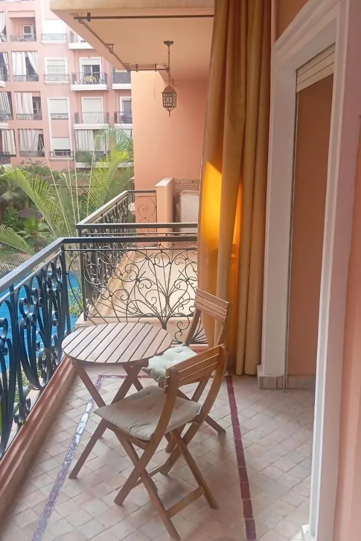 Beautiful, Great Equipped 122 M Holiday Apartment Near Majorelle Garden And Gueliz With Pool Views And A Large Balcony And Terrace マラケシュ